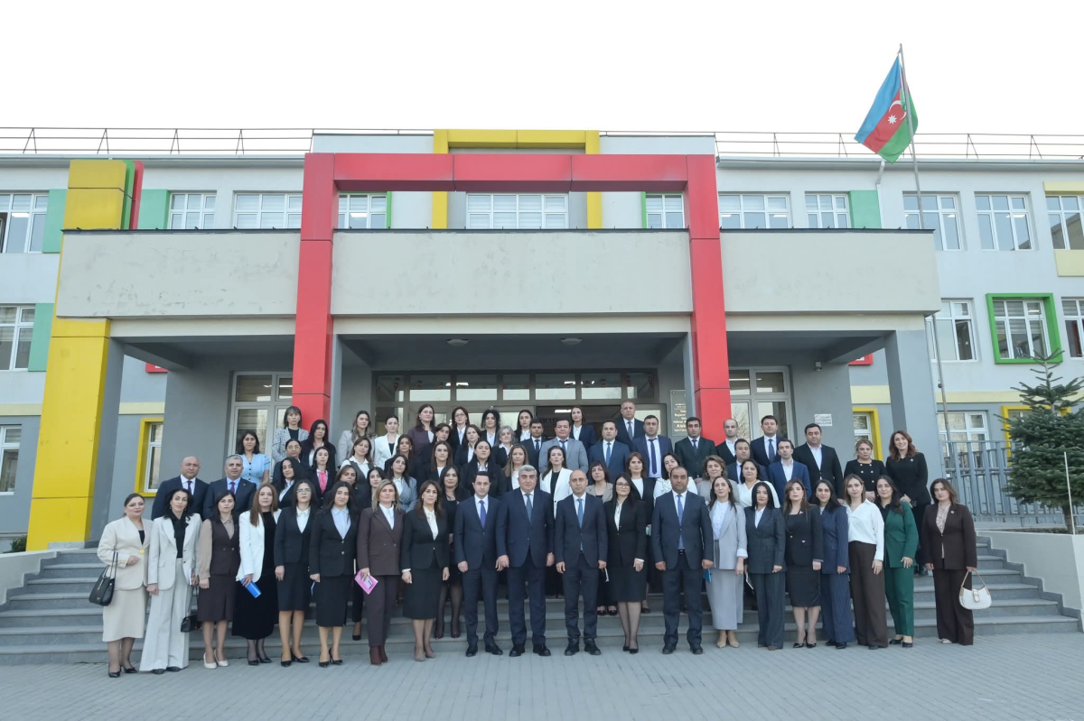 Эмин Амруллаев собрал в Хачмазе учителей и директоров школ 