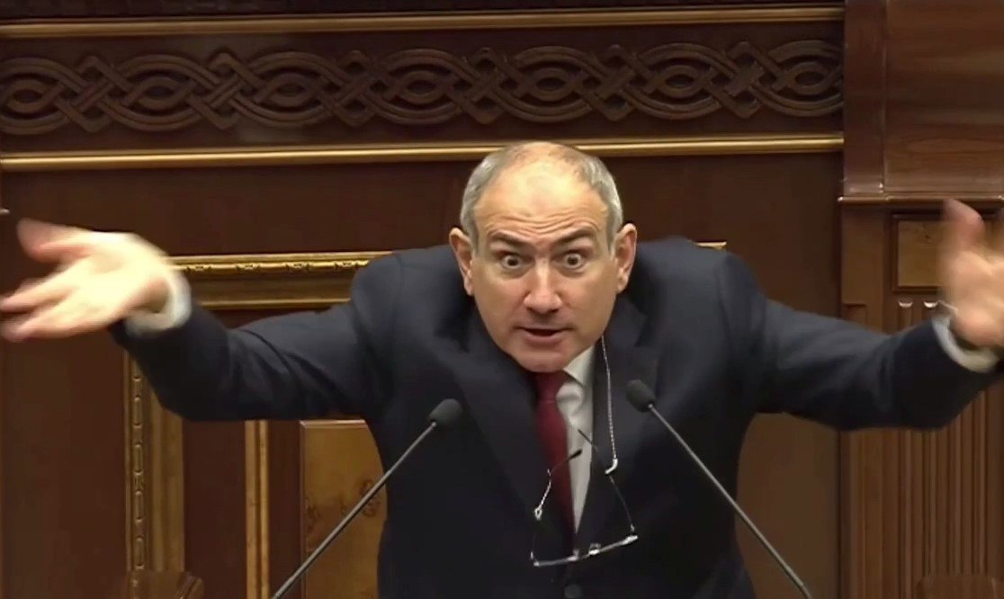 Пашинян: Народ Армении должен послать прочь из политики псов и шакалов партии войны