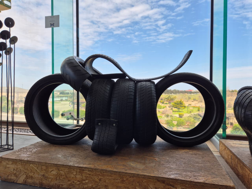 &laquo;От отходов к искусству&raquo; &ndash;представленные здесь экспонаты изготовлены из ненужных вещей