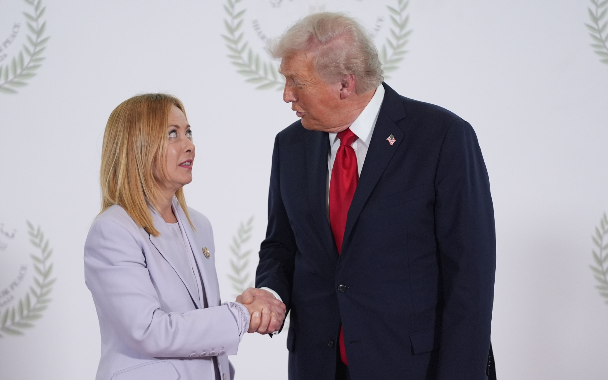 Трамп: США не намерены помогать Италии