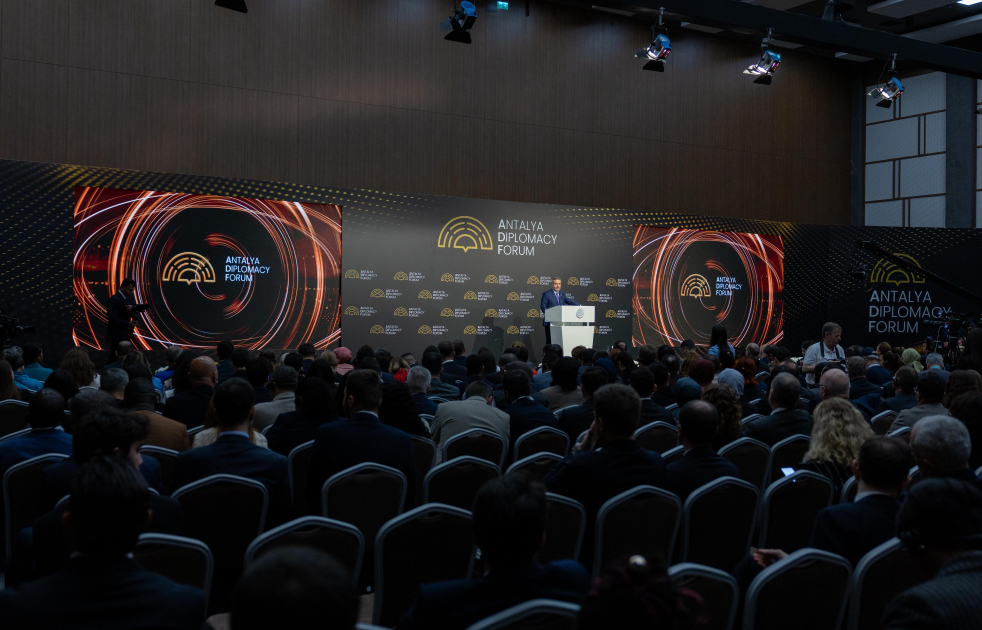 Завершился Анталийский дипломатический форум