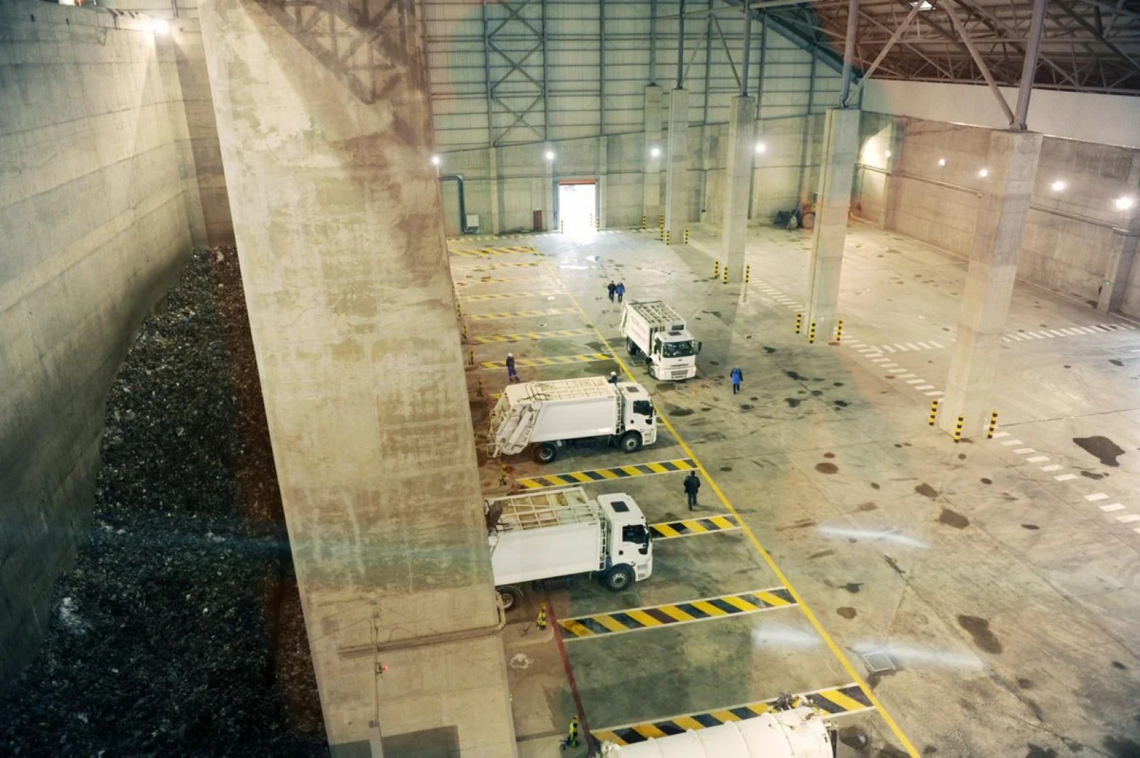 В Азербайджане могут создать 2 центра по сушке твердых бытовых отходов