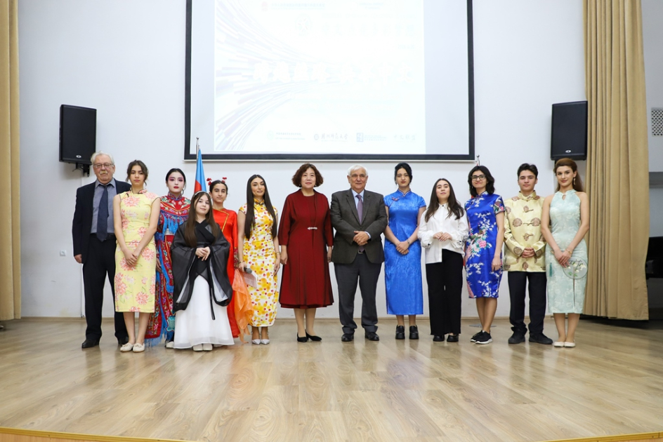 День китайского языка в Азербайджанском университете языков