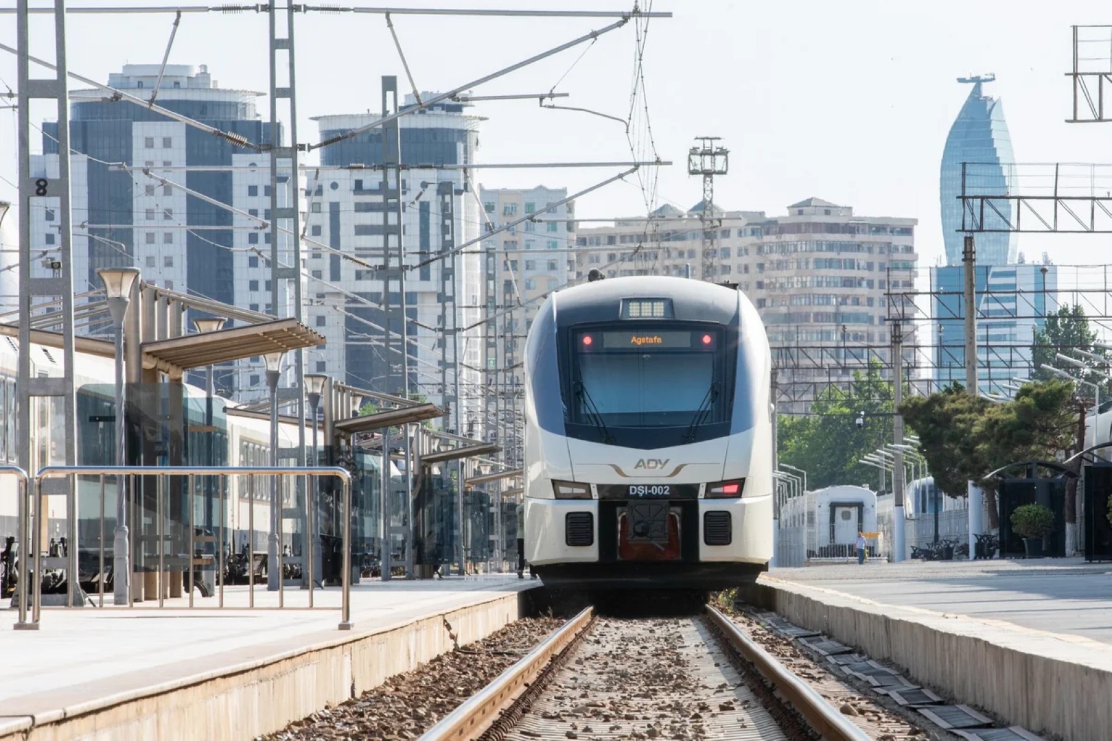 
АЖД назначили дополнительные рейсы по маршруту Баку-Агстафа-Баку