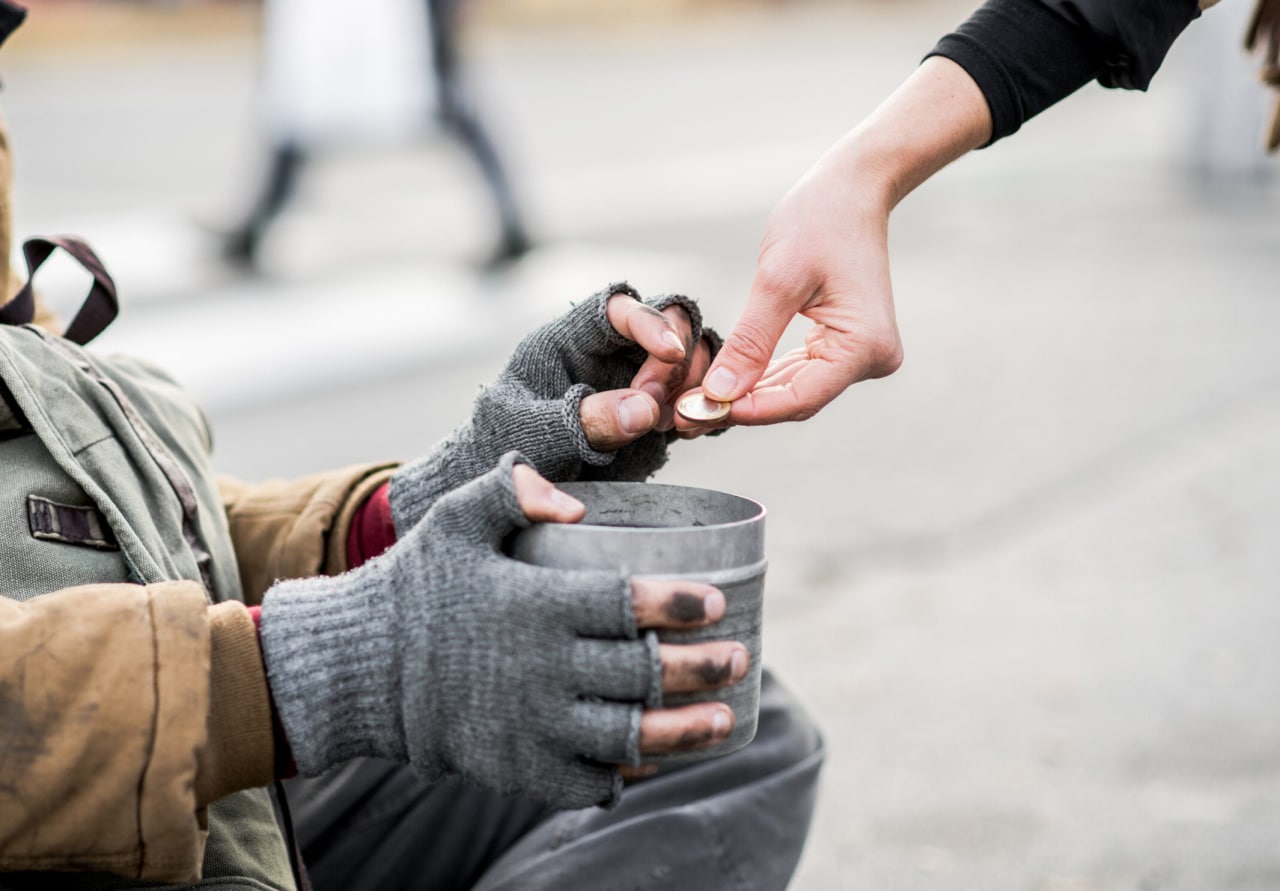 Попрошайки будут платить 200 манатов