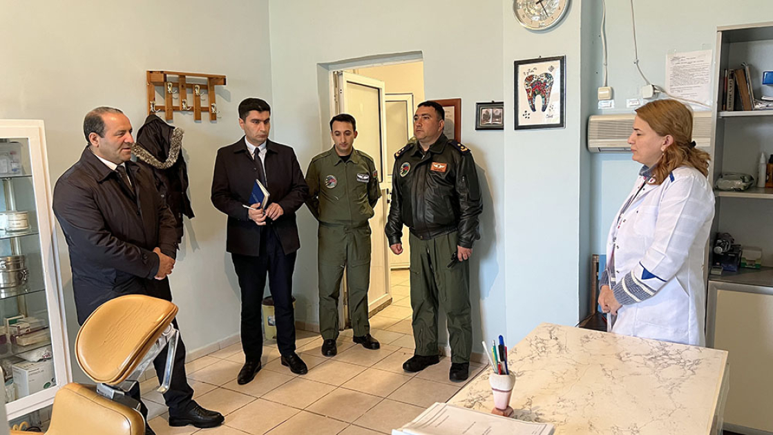 Представители аппарата омбудсмена посетили воинскую часть ВВС