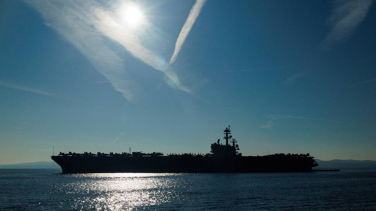США впервые испытали боевой лазер LOCUST на авианосце