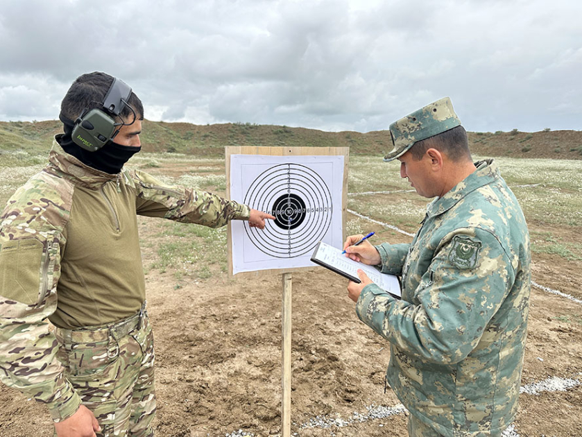 
В Азербайджанской армии дан старт первенству по стрельбе
