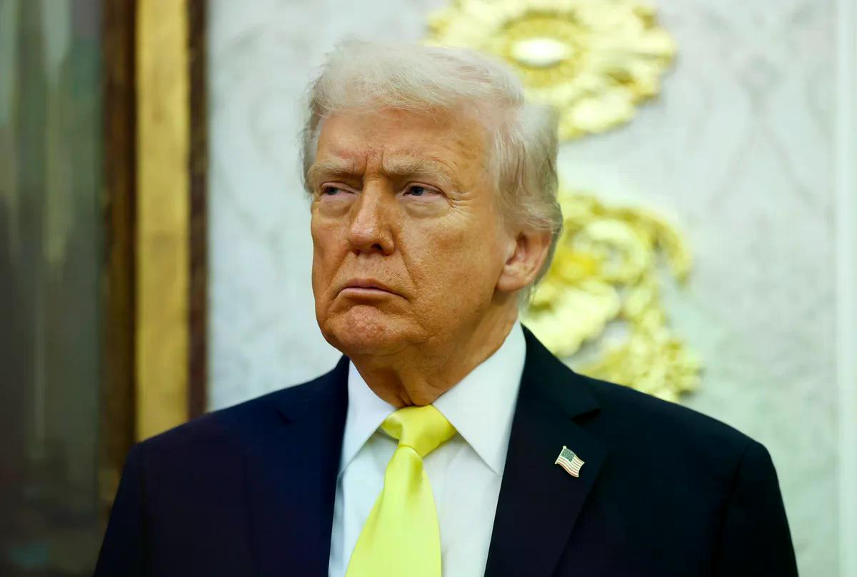 Трамп приказал уничтожать все иранские суда, минирующие Ормуз