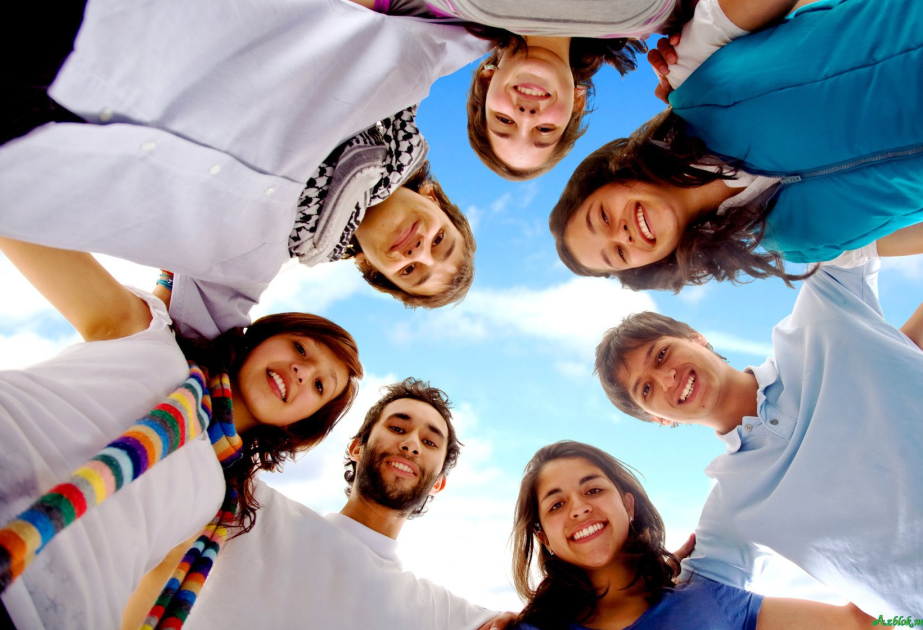 
Сегодня - Международный день солидарности молодежи