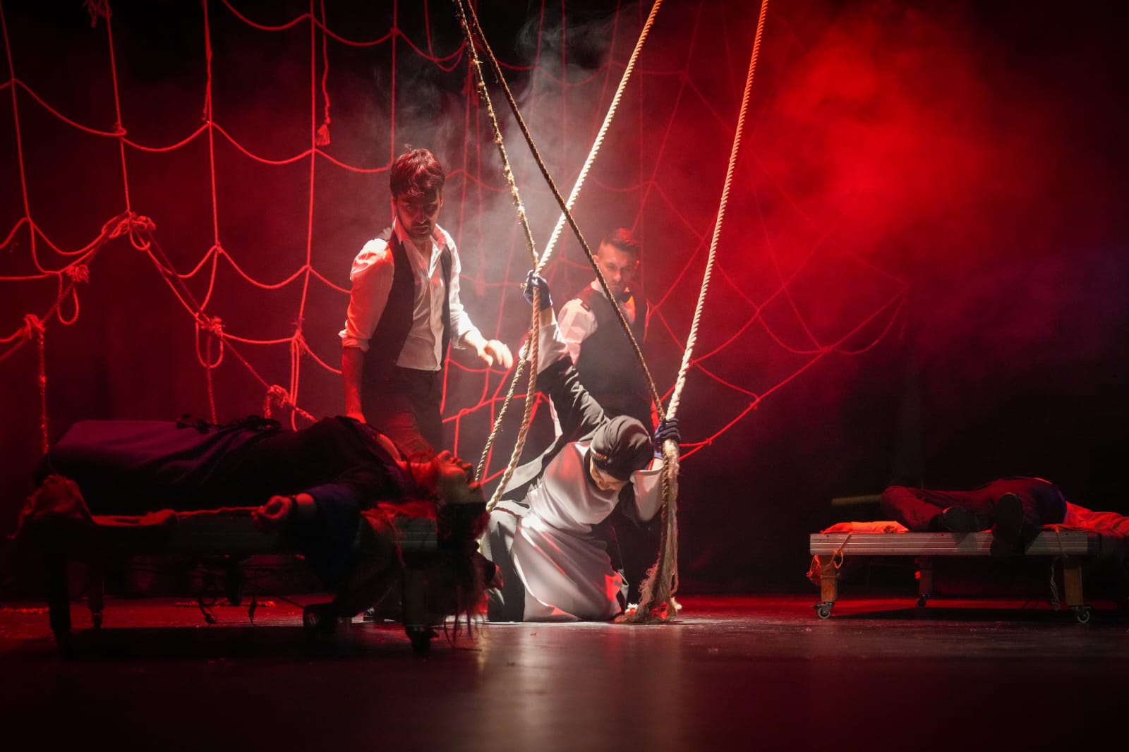 &laquo;Пери Джаду&raquo; прозвучал на международном языке театра