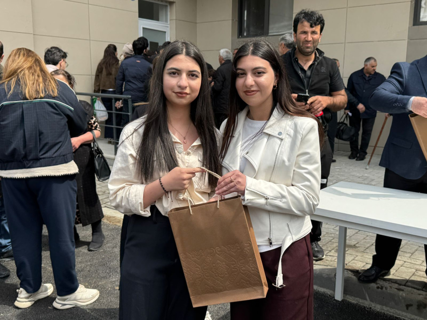 
Еще 110 семьям вручены ключи от квартир в Агдаме