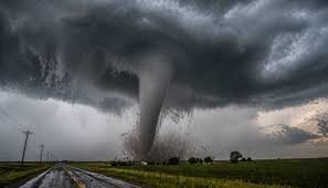 В США прошел мощный торнадо, есть пострадавшие