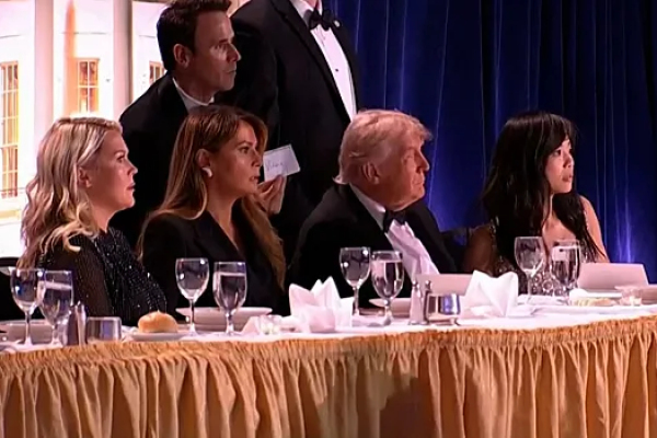 Учитель устроил стрельбу на ужине с участием Трампа: президента эвакуировали, стрелка задержали