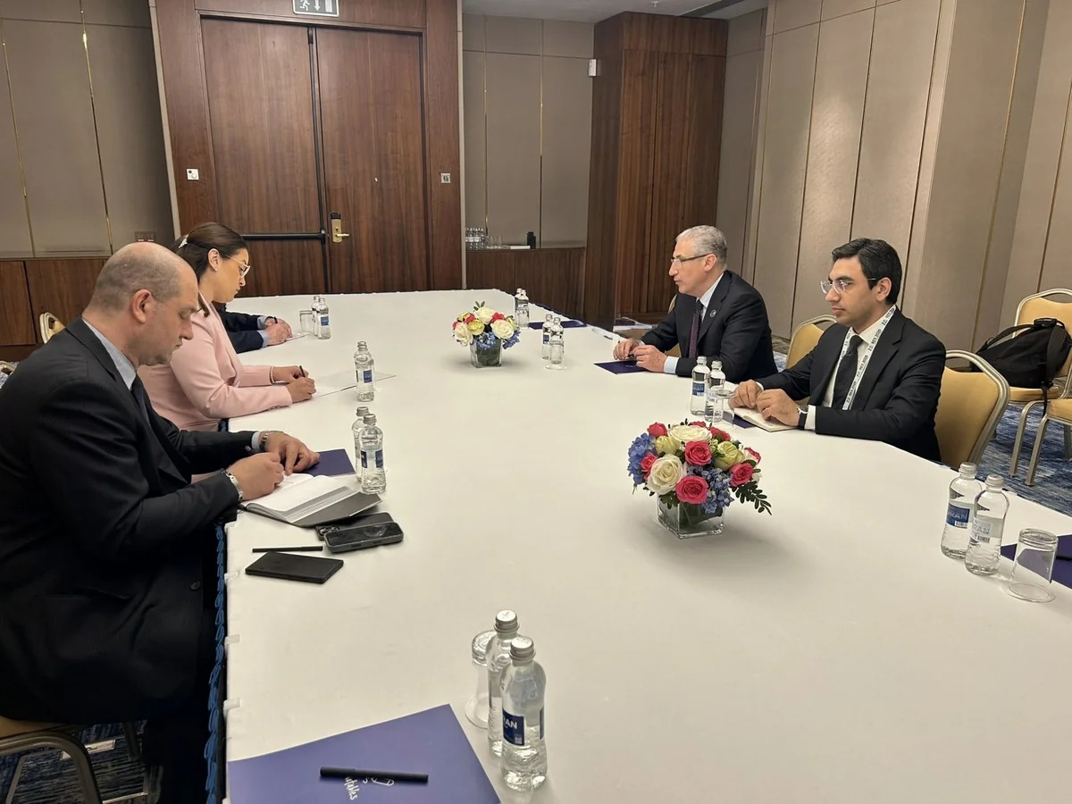 
Мухтар Бабаев провел встречу с министром Сербии в рамках RES 2026