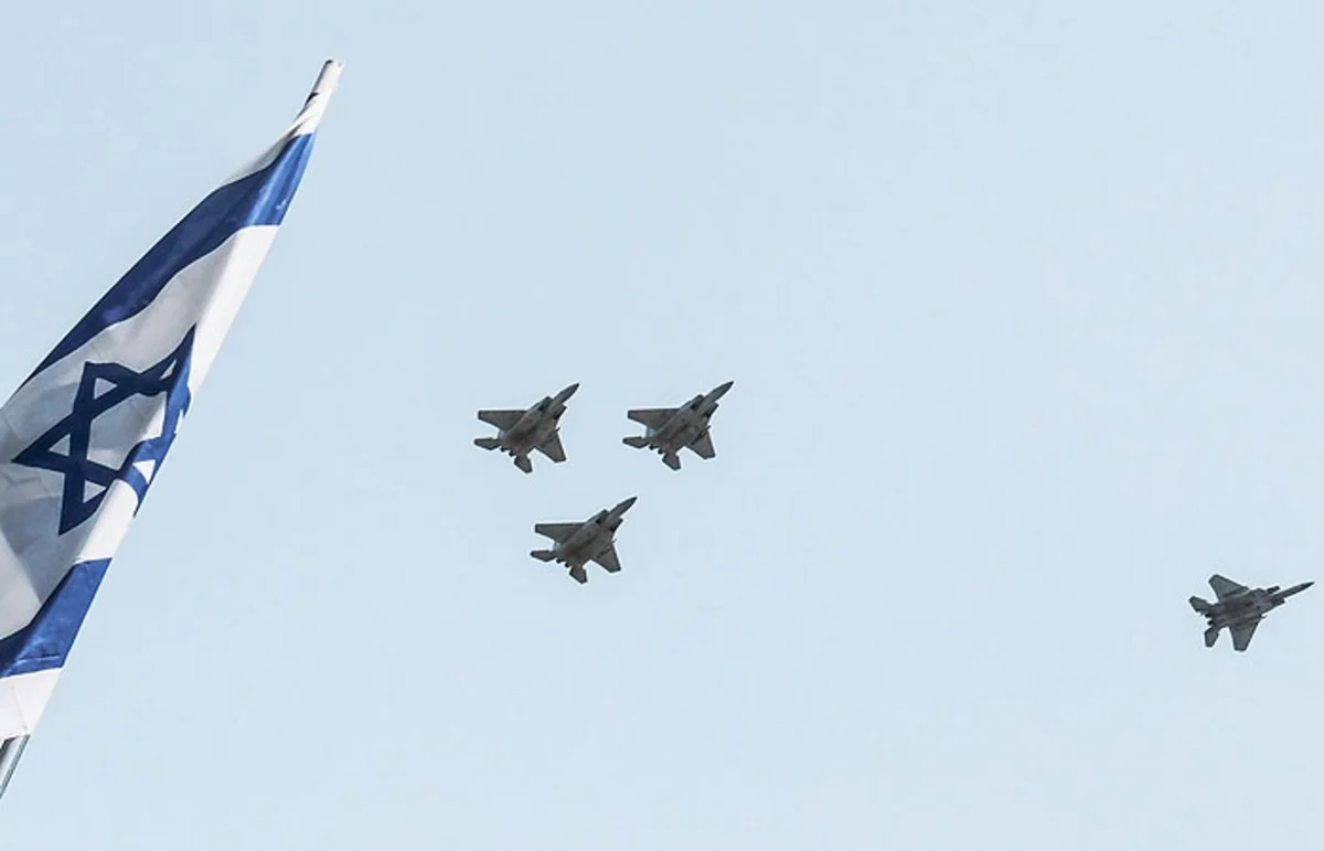 
ЦАХАЛ нанес серию ударов по югу Ливана