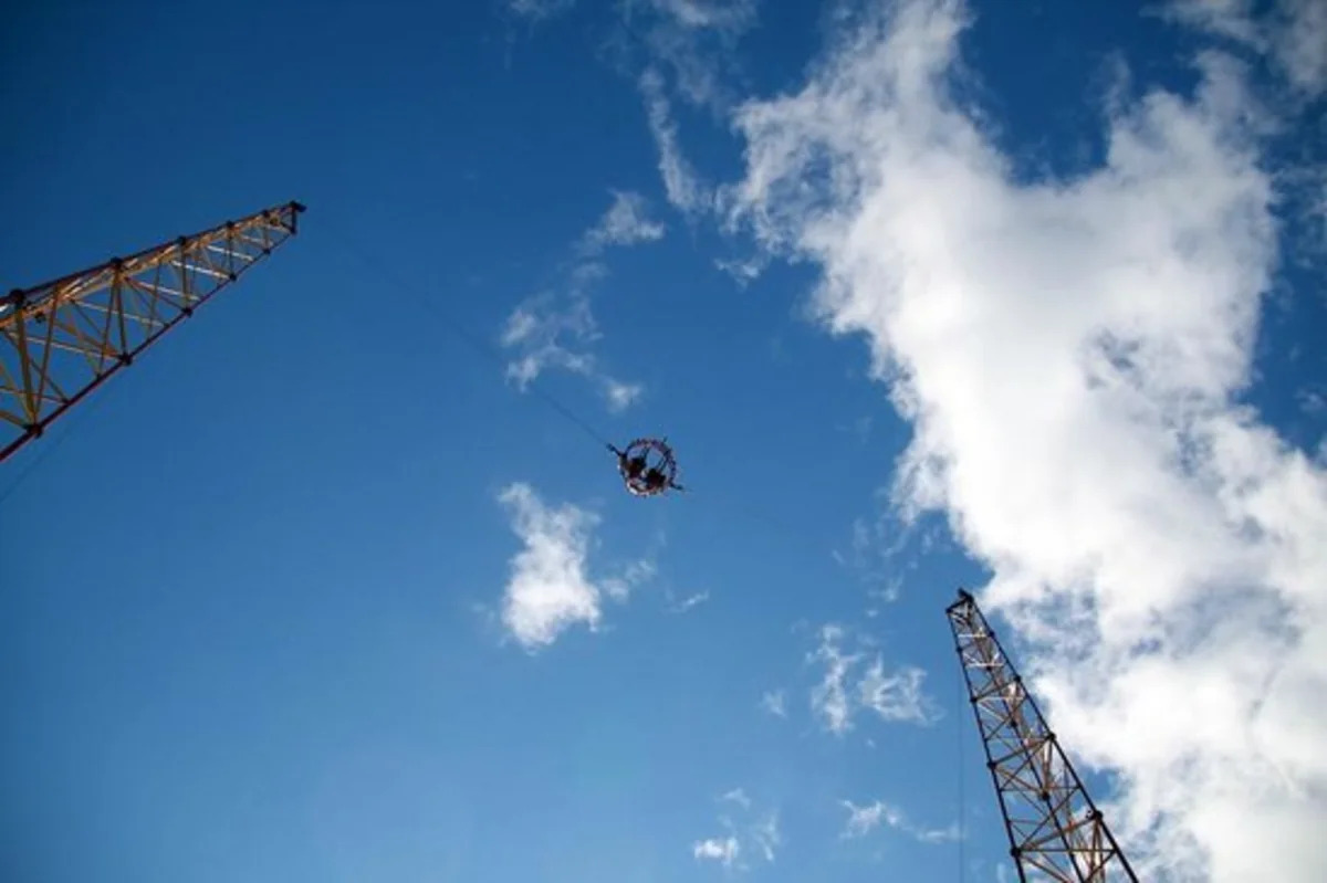 
В Испании из-за поломки аттракциона пострадали четыре человека