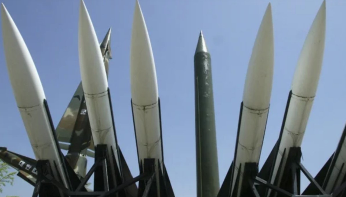 Военные расходы в мире достигли рекордных $2,88 трлн