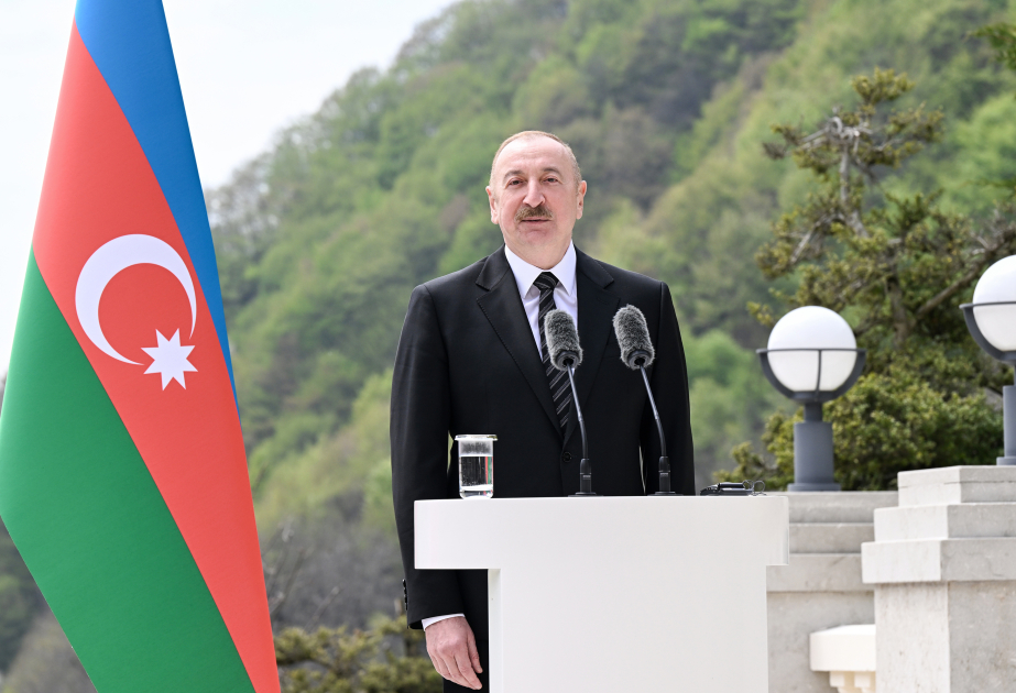 
Президент: Азербайджан и Чехия - очень надежные партнеры в энергетическом секторе