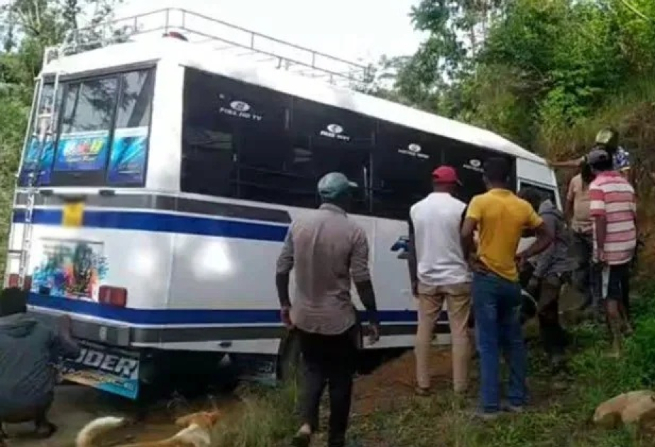 
Авария автобуса в Шри-Ланке: пострадали 34 школьника