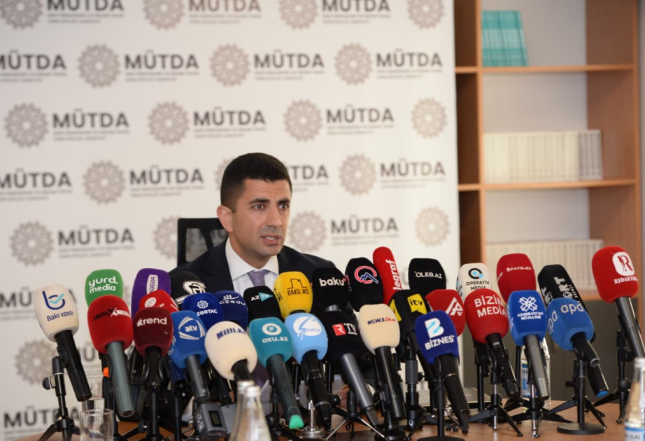 
Эшги Багиров: Неприятные инциденты в школах связаны не только с предметами, проносимыми в школьных сумках