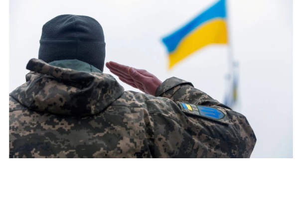 В Украине продлили военное положение