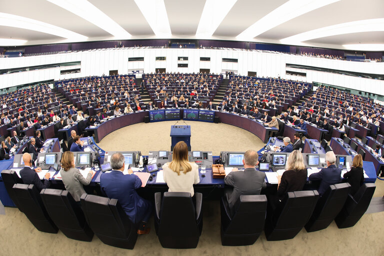 Азербайджан может принять решение о прекращении взаимодействия с Европарламентом