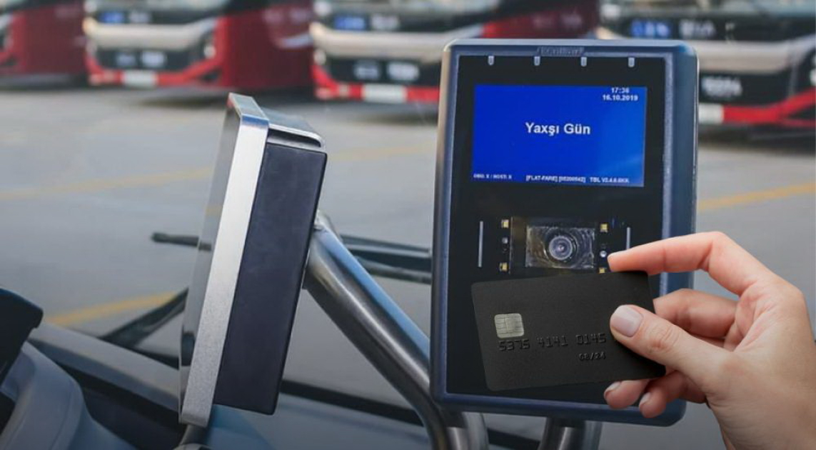 В метро и автобусах стало возможным оплачивать проезд с помощью иностранных банковских карт