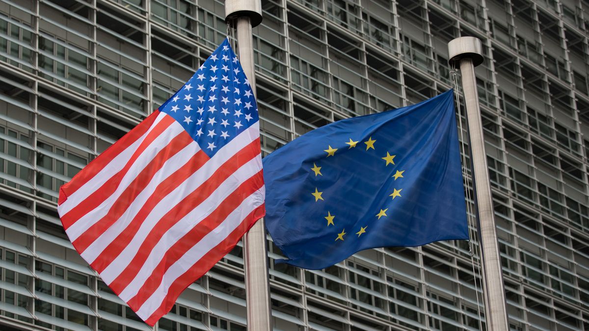 В ЕС отреагировали на пошлины Трампа на авто из Европы