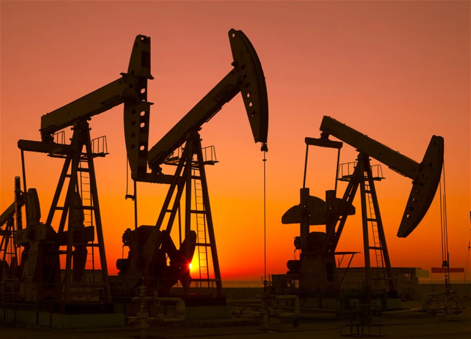 
Нефть подешевела после заявления Трампа о судах в Ормузском проливе