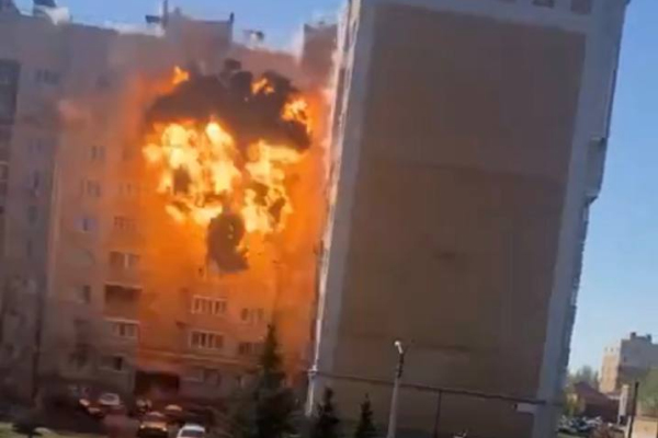 Беспилотники ударили по жилым домам в Чебоксарах: есть жертвы