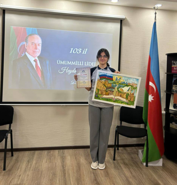 
Лицеистка БГУ победила в конкурсе &laquo;Архитектурные жемчужины Азербайджана&raquo;