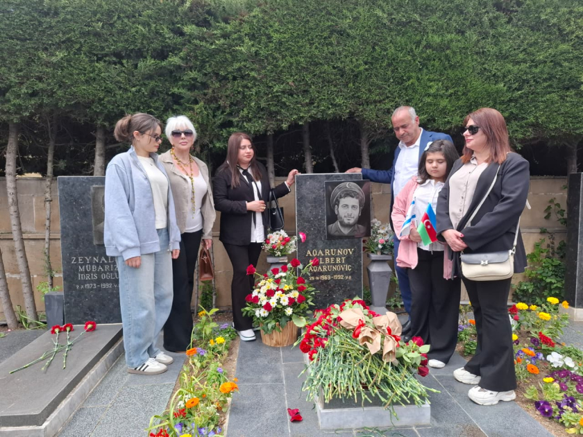 
Почтена память Национального героя Альберта Агарунова