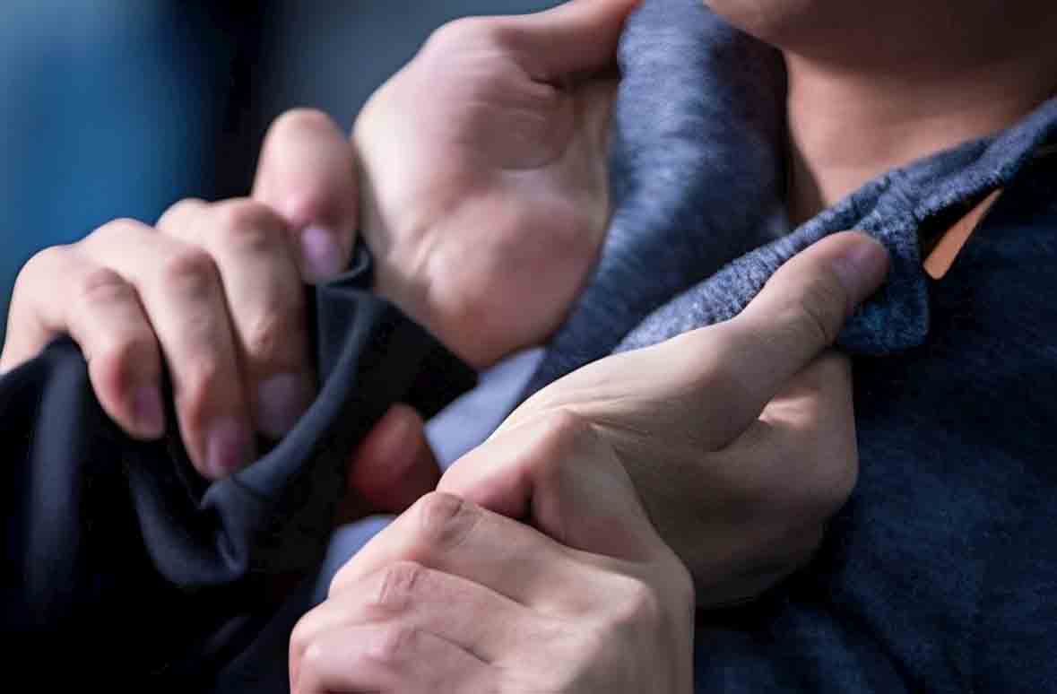 Драка в ресторане: официант наказан за избиение коллеги