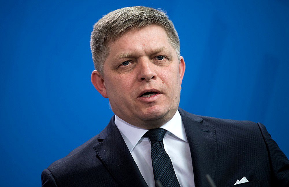 Фицо обратился к Зеленскому