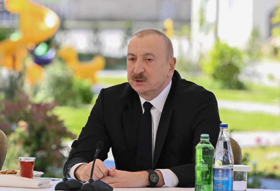 
Президент Ильхам Алиев: В армянском обществе существуют политические силы, живущие с чувством ненависти к Азербайджану, мы должны быть бдительными
