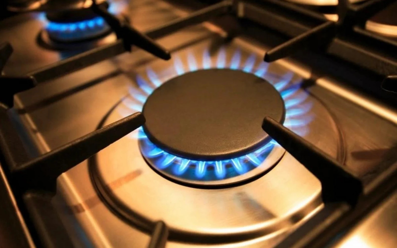 В нескольких районах Азербайджана приостановлена подача газа