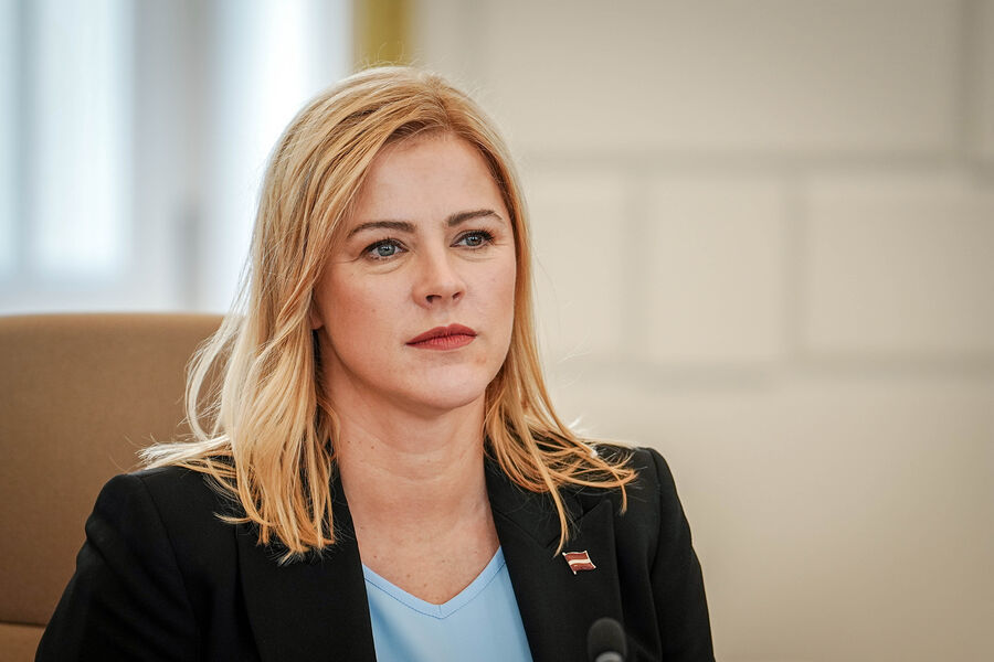 
Силиня ушла в отставку с поста премьера Латвии