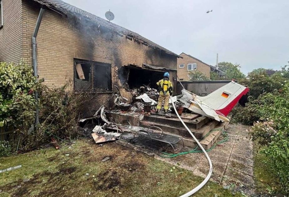 В Германии потерпел крушение легкомоторный самолет, два человека погибли
