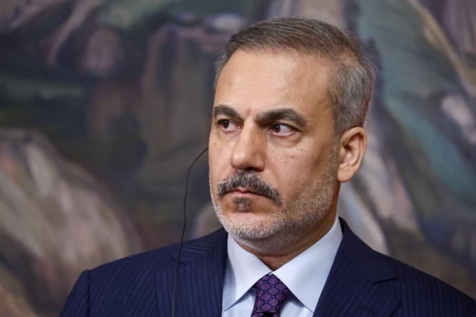 Фидан заявит о важности международных усилий по разблокированию Ормуза