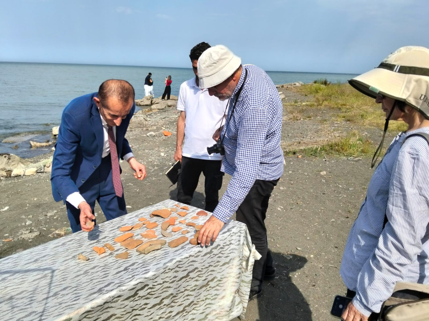 На лянкяранском побережье Каспийского моря обнаружены следы средневекового поселения
