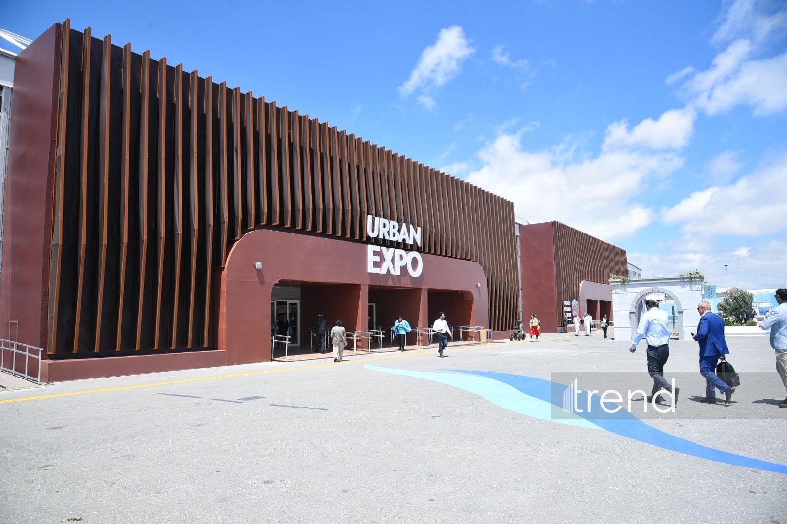 
В Баку проходит третий день WUF13