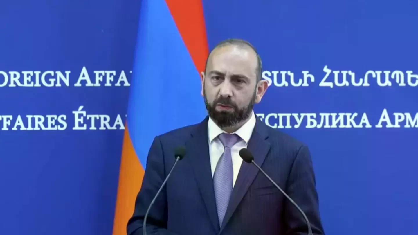 Мирзоян исключил &laquo;политический развод&raquo; Армении с Россией