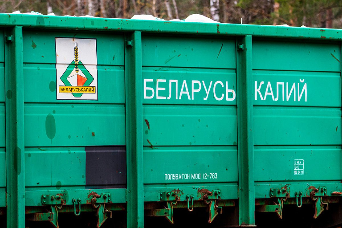 США давят на Украину ради Беларуси