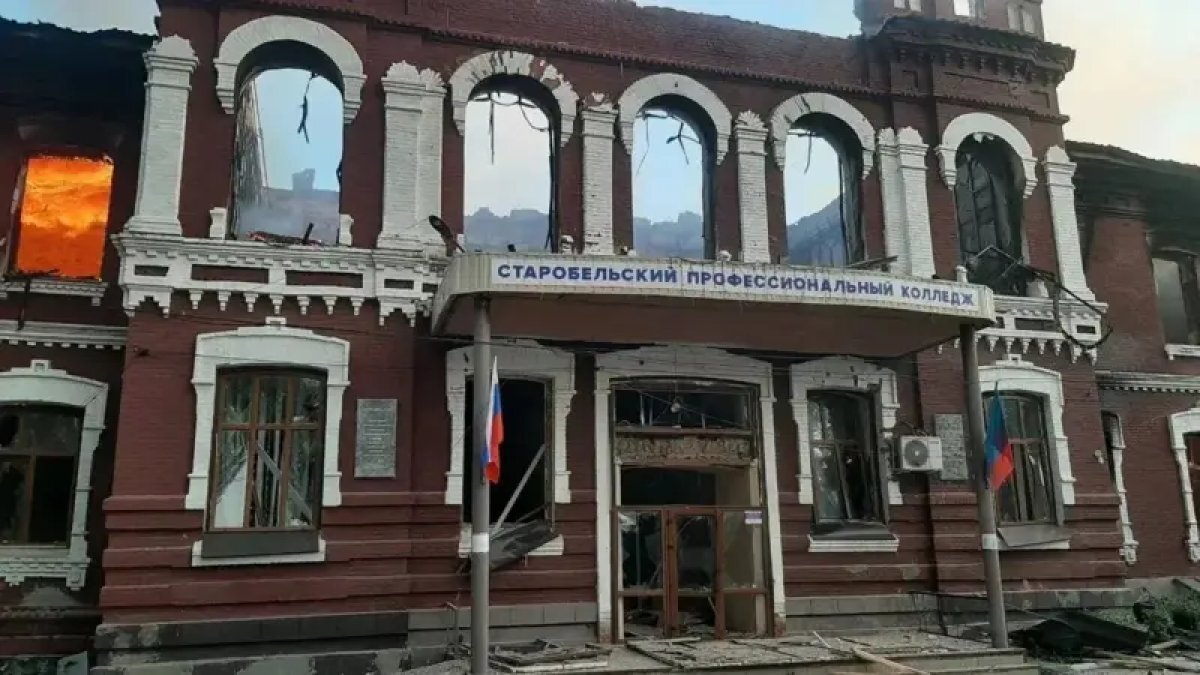 ВСУ ударили по колледжу и общежитию в захваченном Россией городе