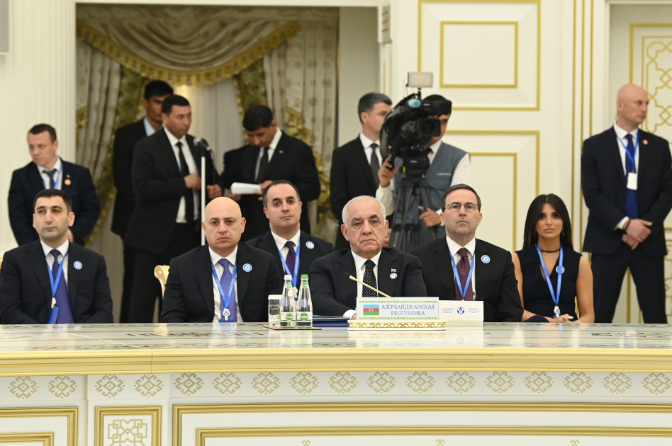 Премьер-министр Али Асадов принял участие в заседании Совета глав правительств СНГ в Ашхабаде