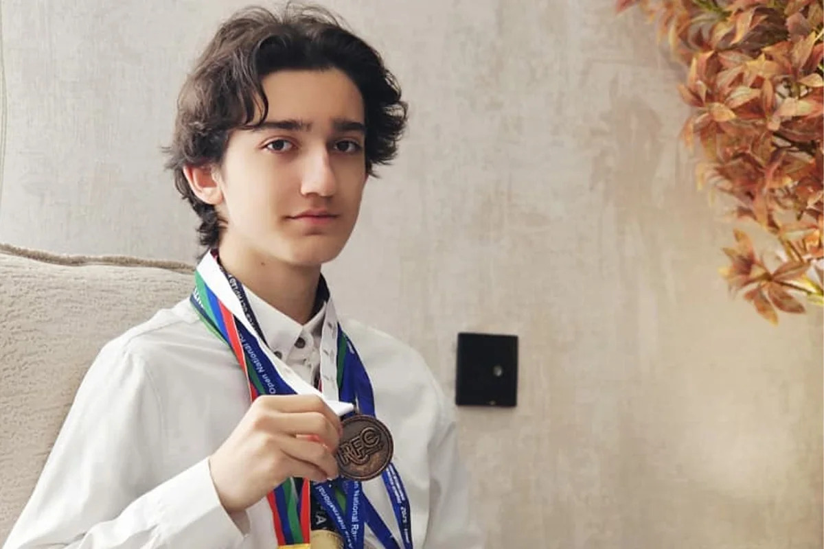
Школьник из Зангилана выиграл стипендии престижных вузов мира