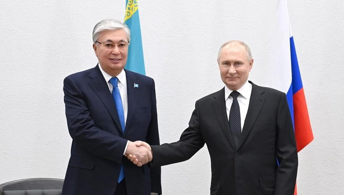 
Путин едет в Казахстан