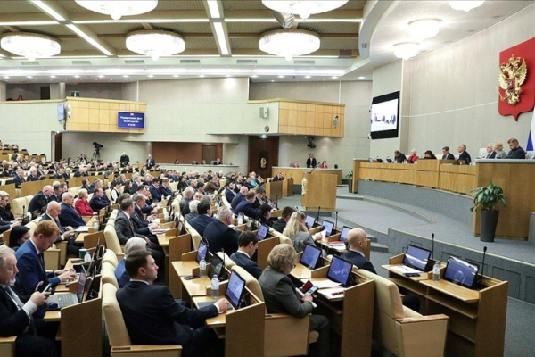 
Госдума одобрила закон об аресте имущества уехавших россиян