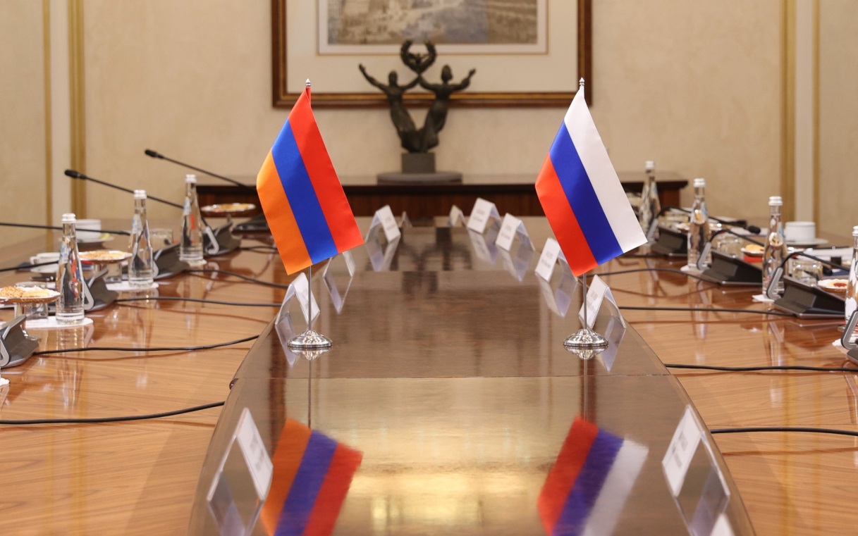 Россия-Армения: почему Москва терпит демонстративный разворот Иревана на Запад